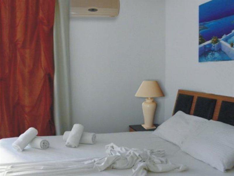 Summer Breeze Hotel